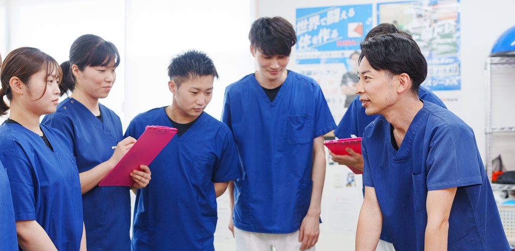 スタッフ集合写真