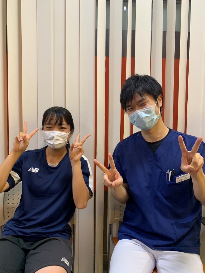 10代　女性　膝の痛み